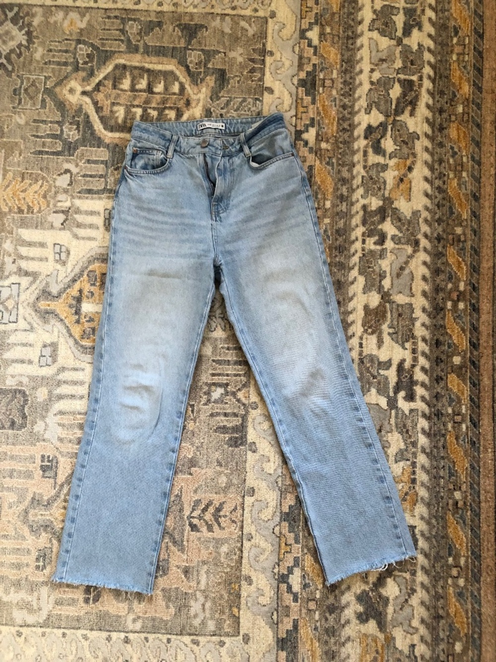 Zara jeans size 4 light wash